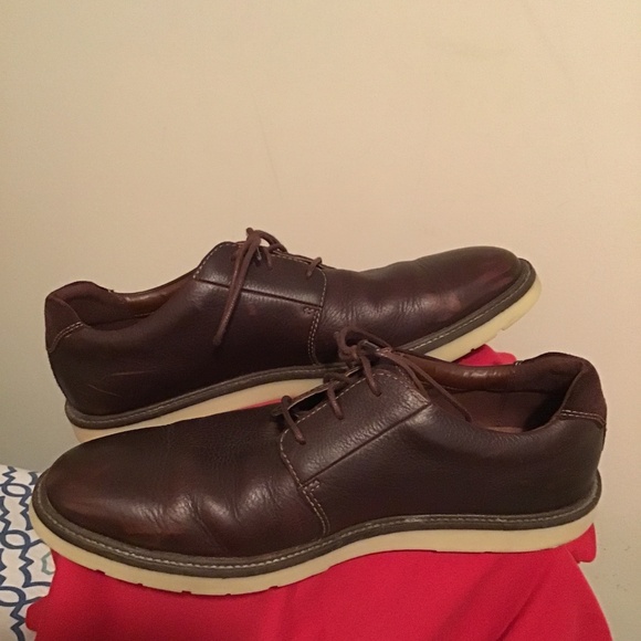 🔥Clark’s, size 9.5 Medium, new condition, super clean - Picture 1 of 3